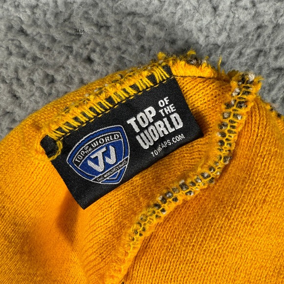 Wyoming Cowboys Beanie Adult One Size Yellow Brown Stripe Acrylic NCAA - Picture 4 of 7